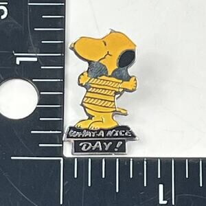 Vtg Snoopy What A Nice Day Enamel Lapel Pin Yellow Black Peanuts Japan